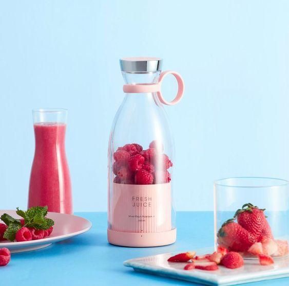 Traverl Portable Mini Juice Blender.